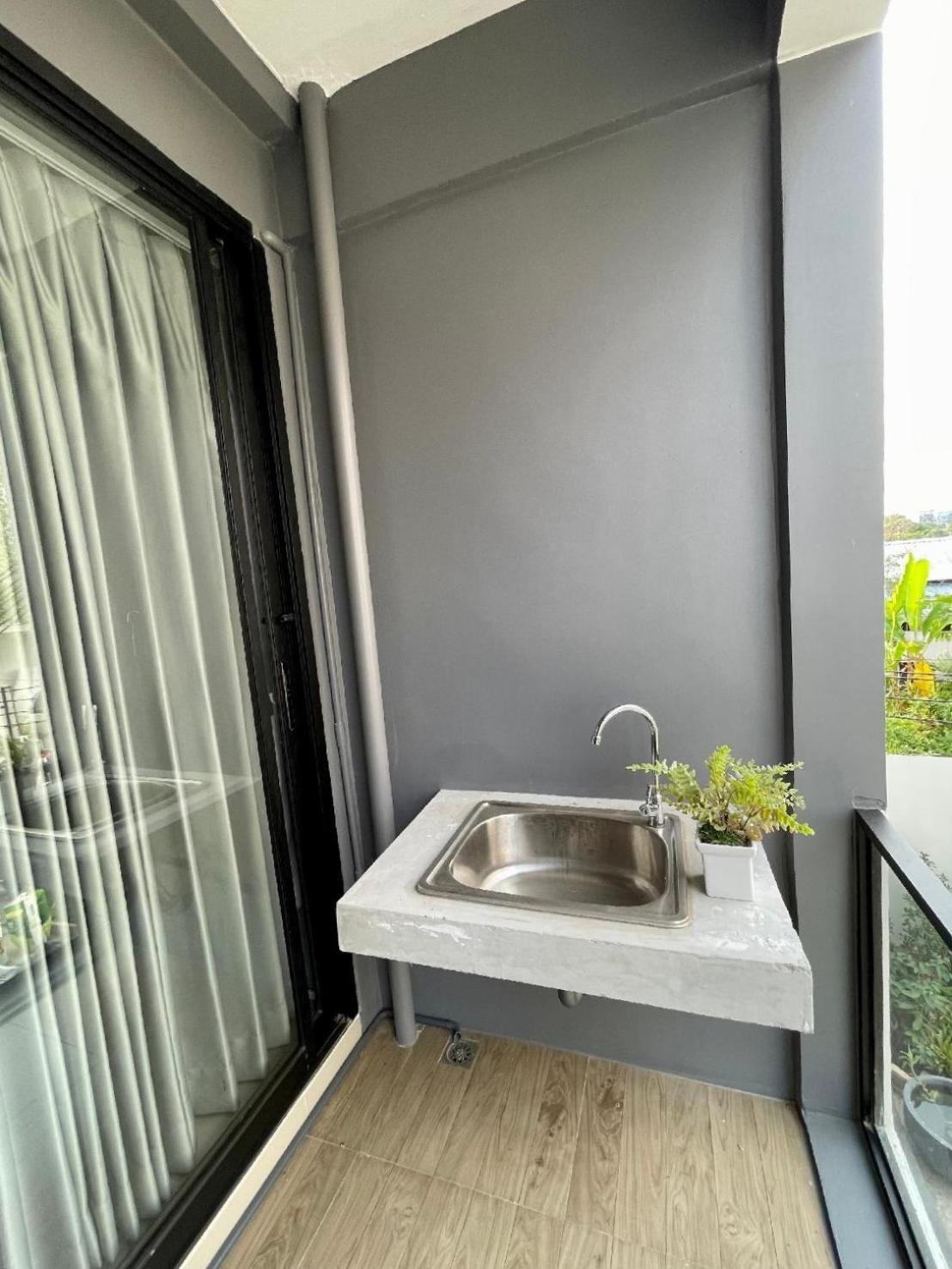 Luka House Hotel Ban Lam Luk Ka Ngoại thất bức ảnh