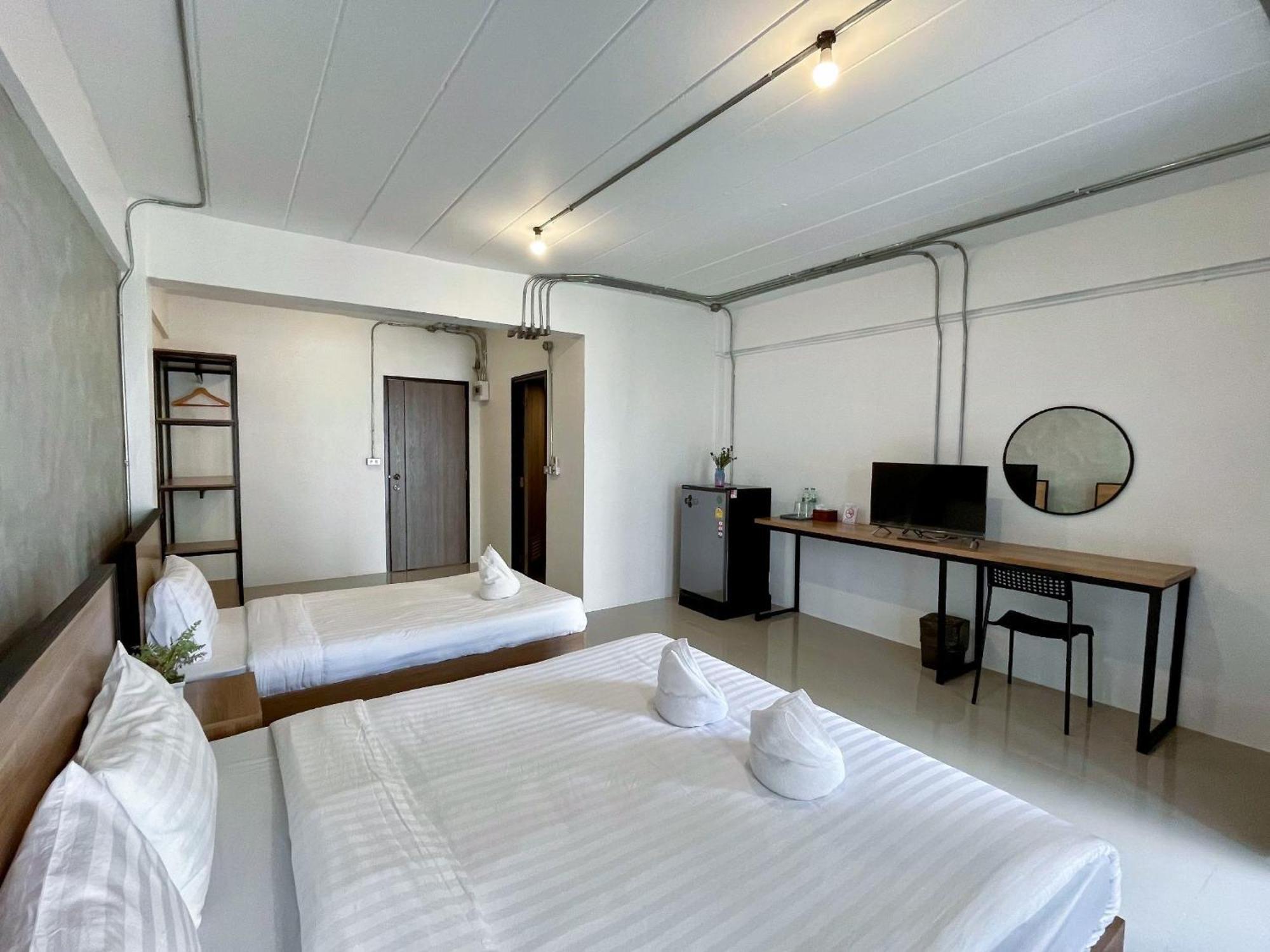 Luka House Hotel Ban Lam Luk Ka Ngoại thất bức ảnh