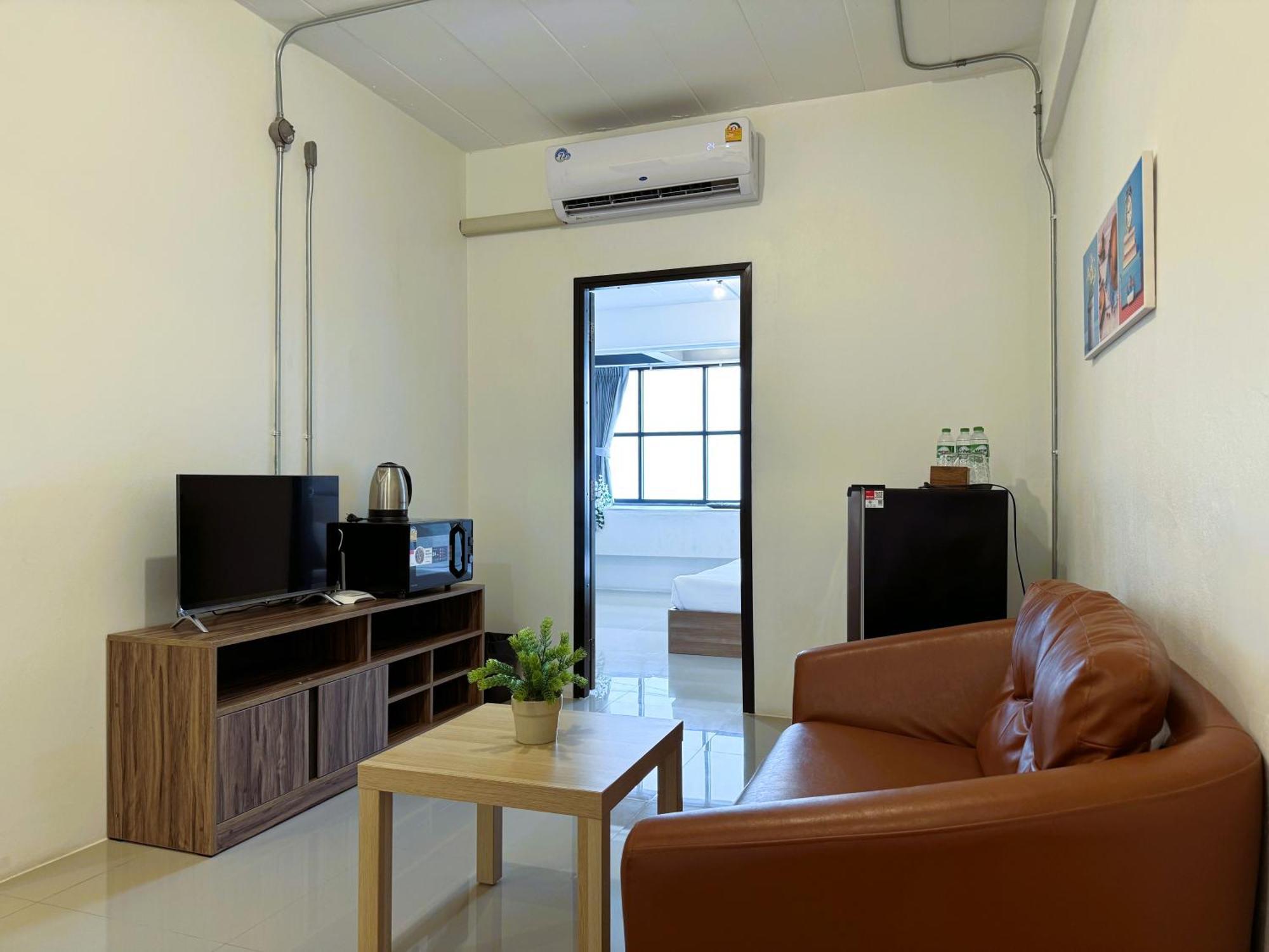 Luka House Hotel Ban Lam Luk Ka Ngoại thất bức ảnh